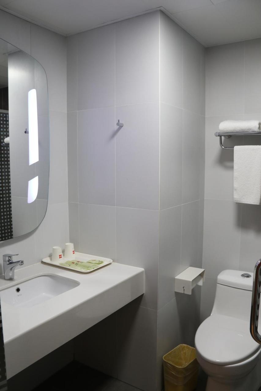 Ibis Chengdu Sm Square Hotel Ngoại thất bức ảnh