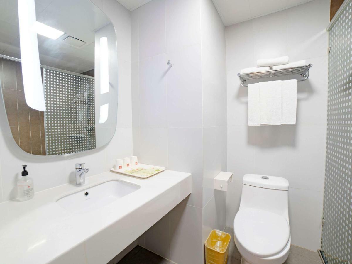 Ibis Chengdu Sm Square Hotel Ngoại thất bức ảnh